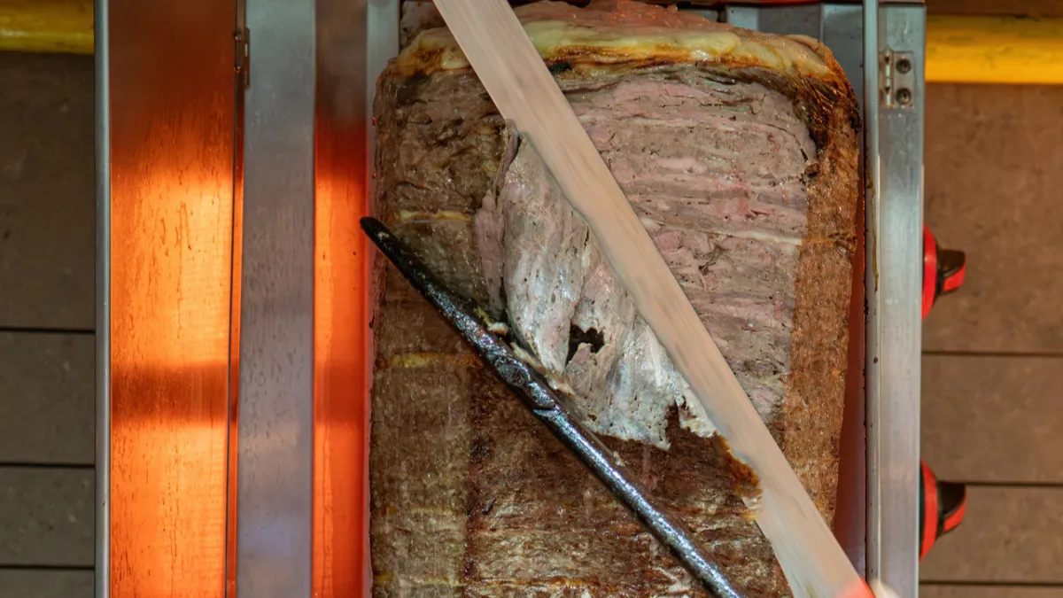 Türk döner markasından Çin hamlesi: İlk iki restoran faaliyete geçti