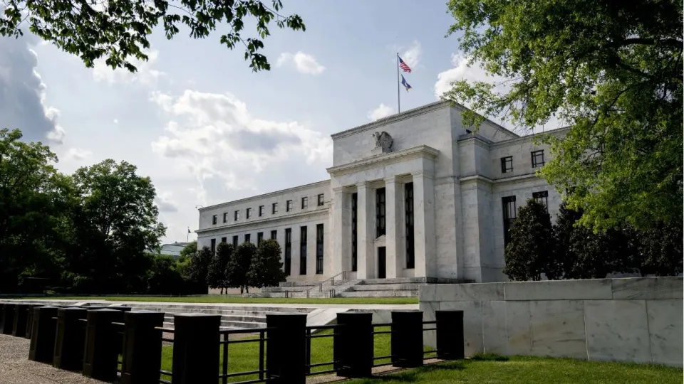 Fed tutanakları: Yapay zeka kaynaklı talep enflasyonu yüksek tutabilir