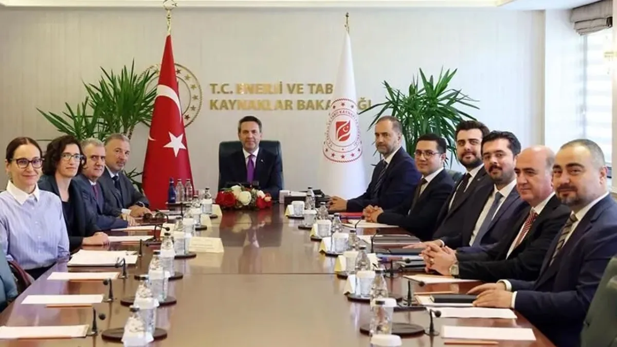 Bayraktar ile Dünya Bankası'ndan enerji zirvesi