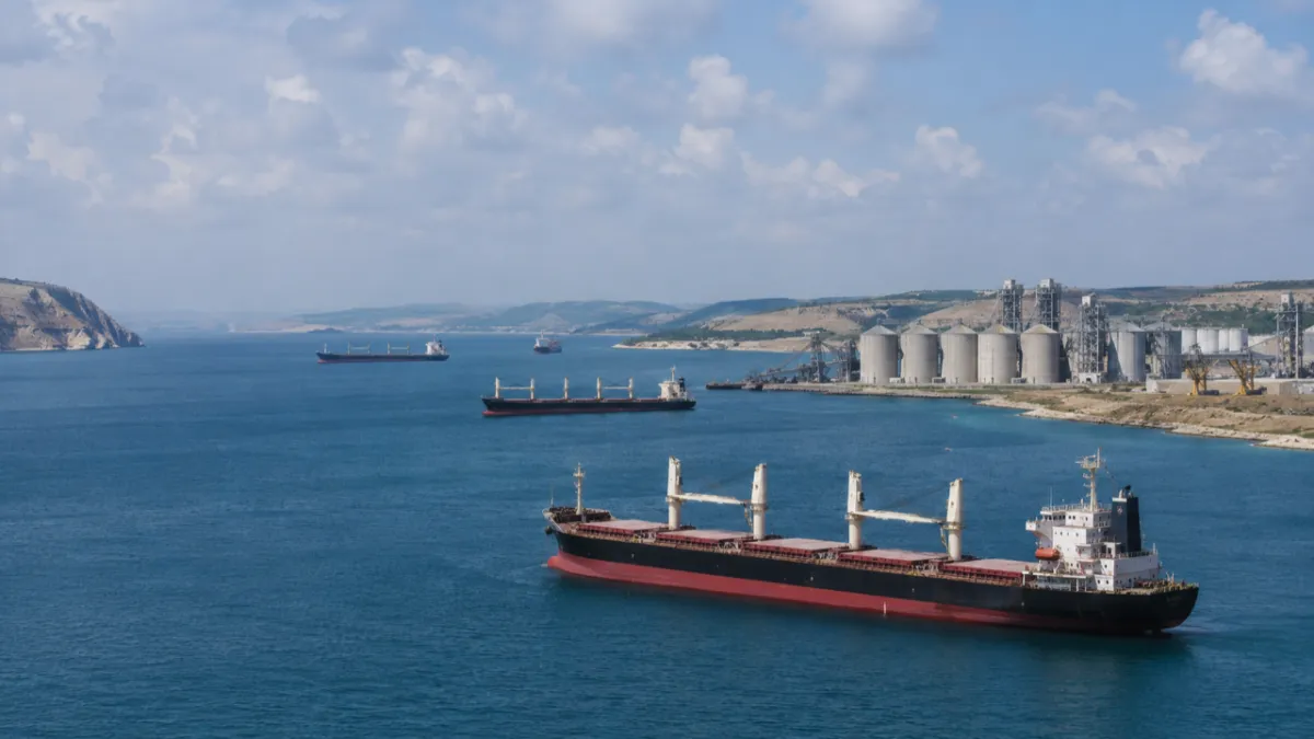 Buğday fiyatları yükseldi: Kritik tahıl rotasında geçişler kısıtlandı