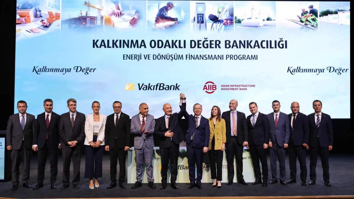 VakıfBank’tan deprem bölgesi ve yeşil dönüşüm için 300 milyon dolarlık finansman