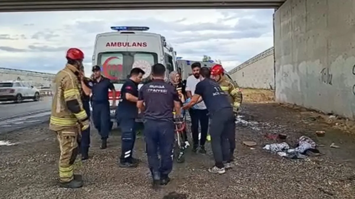 Bursa'da köprülü kavşakta feci kaza: 3 ölü, 2 ağır yaralı