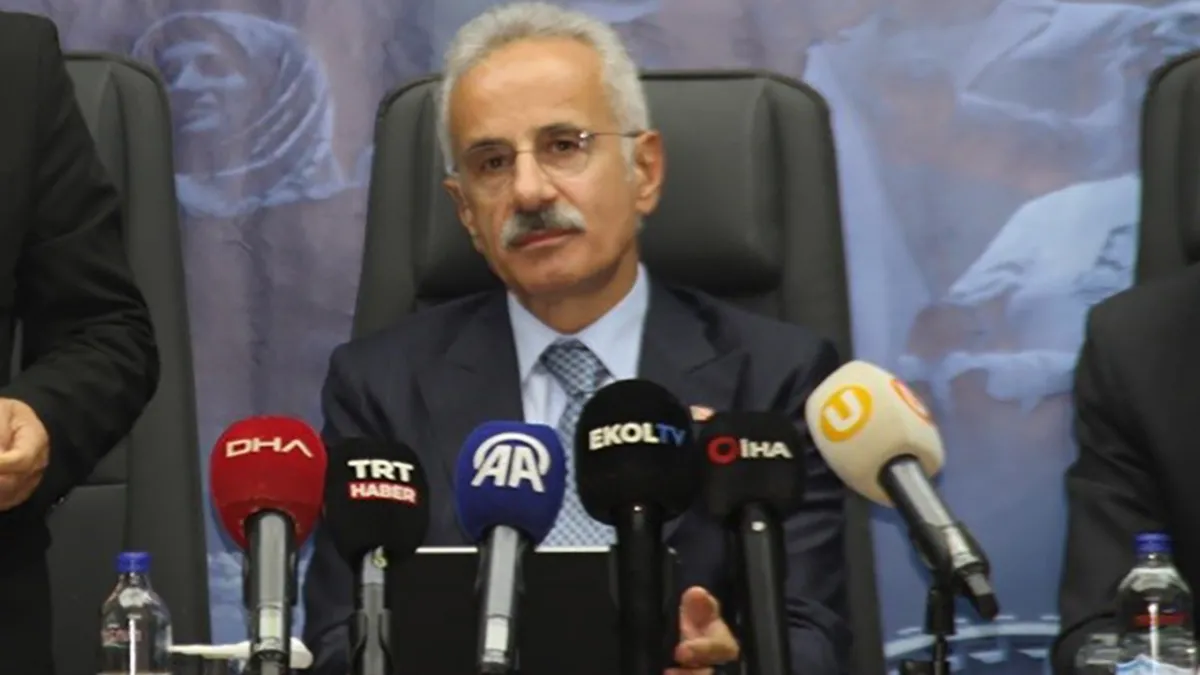 Uraloğlu: Türkiye'nin ihtiyaç duyduğu her yatırımı hayata geçiriyoruz