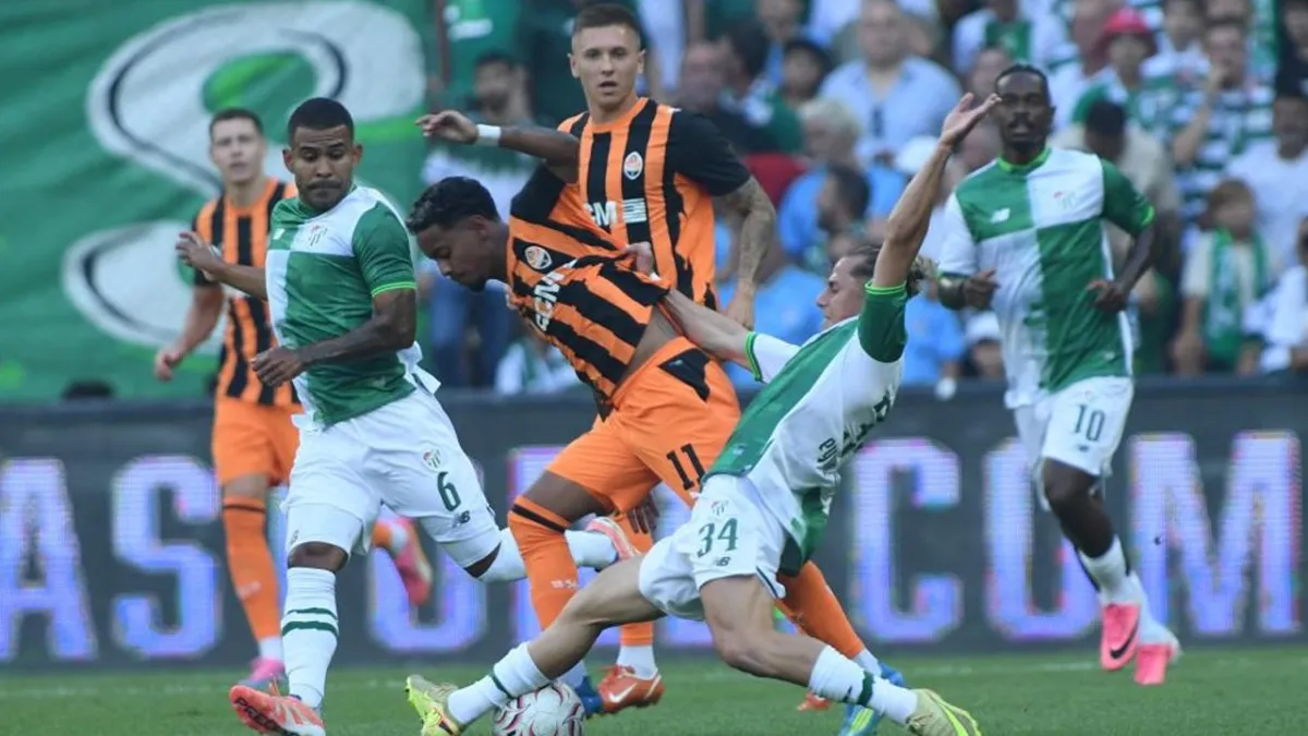 Bursaspor, Arda Turan'ın Shakhtar Donetsk'i ile hazırlık maçı yaptı