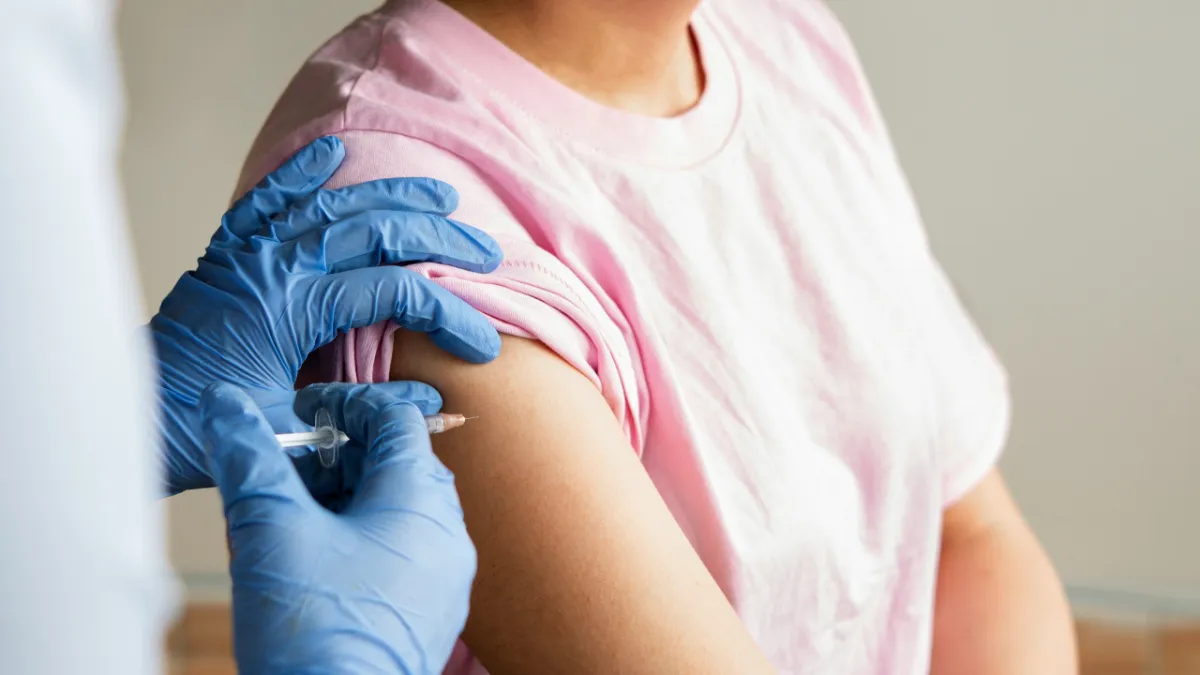 50 yaş üstüne yeni mRNA aşısı! FDA, Moderna'nın grip aşısı onaylandı