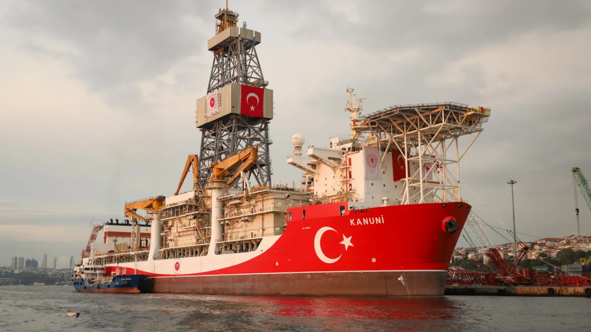 Karadeniz'de petrol aramaları sürecek: TPAO'nun ruhsatı uzatıldı