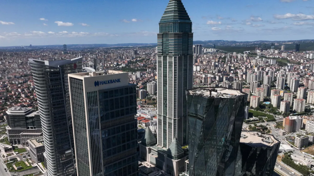 Halkbank'tan borsada halka arz yöntemiyle yüzde 25 sermaye artırımı kararı