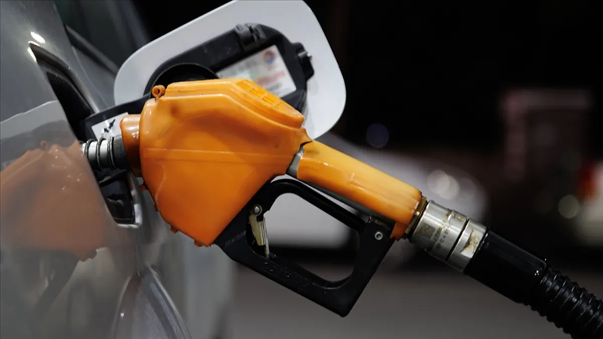 Akaryakıt fiyatlarında son durum! Benzin, motorin ve LPG'ye zam, indirim var mı? (12 Ağustos 2026)