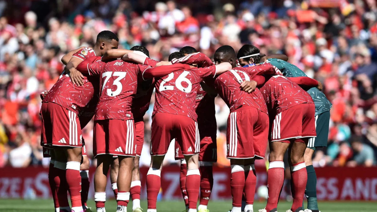 Dünyanın en zengin 3. kişisi dev kulübe ortak oldu: Liverpool'un azınlık hisselerini aldı