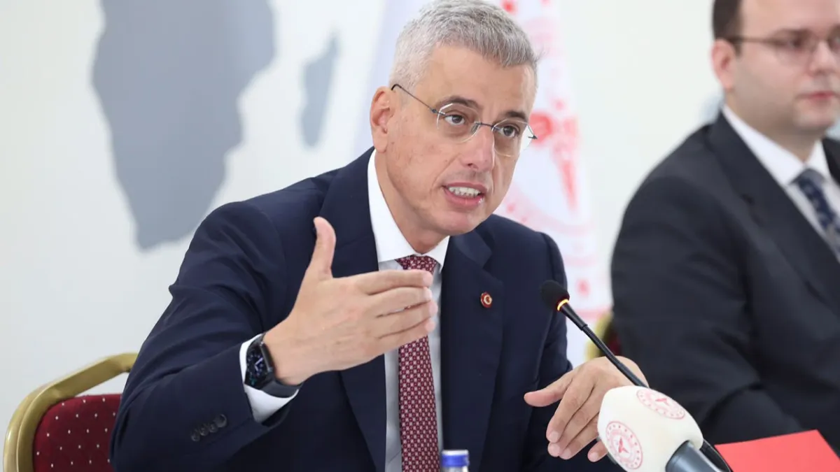 Bakan Memişoğlu: Kanser ve SMA ilaçlarını Türkiye'de üreteceğiz