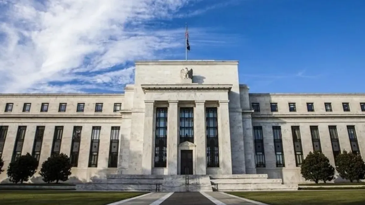Fed tutanakları: Enflasyon düşmezse faiz artışı gündeme gelebilir
