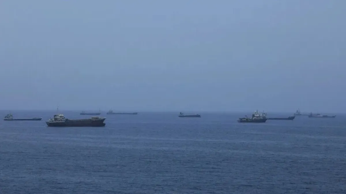 Hürmüz Boğazı'nda gizli koridor iddiası: Her gece onlarca tanker geçiriliyor