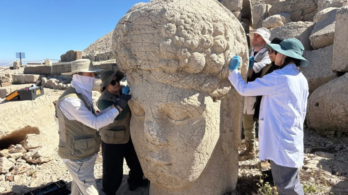 Nemrut’un dev heykellerine 5 yıllık koruma kalkanı