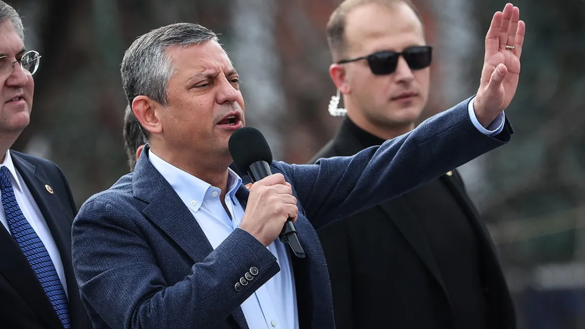 Özel’den Yeni Parti mesajı: Bütün üyeler genel başkanı bizzat seçecek