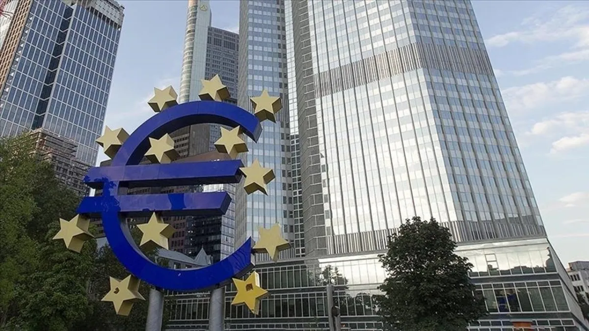 ECB'den faiz artışı sinyali: Enflasyon düşmezse yeni artış gündemde