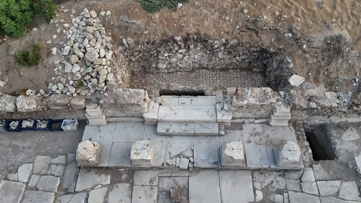 Side'de tarihi keşif: Herakles Kapısı gün yüzüne çıkarıldı