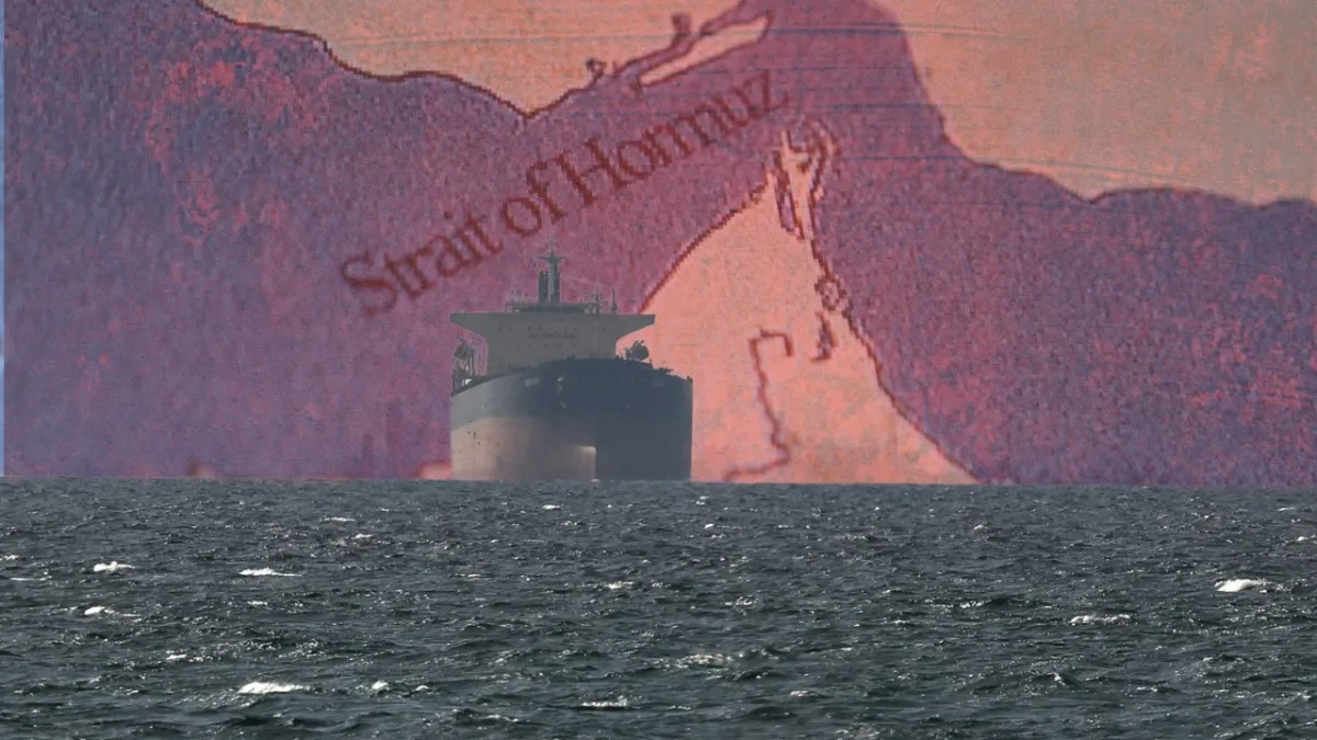 Hürmüz'de 'tankere tanker' politikası: Trump'tan İran'a yeni hamle
