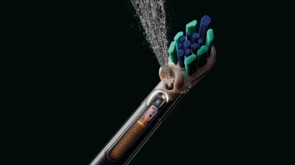 Dyson'dan şaşırtan teknoloji: 499 dolarlık kameralı diş fırçası haber görseli