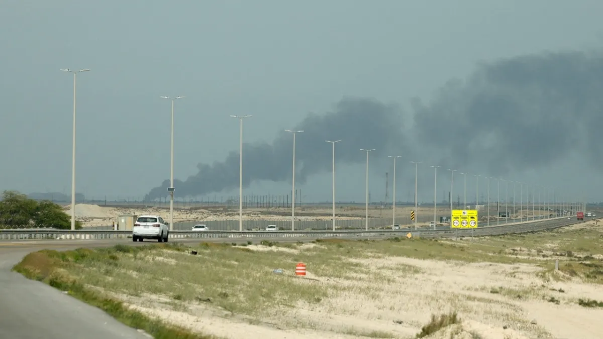 Husiler duyurdu: Suudi Arabistan'daki Aramco petrol tesislerine saldırı!