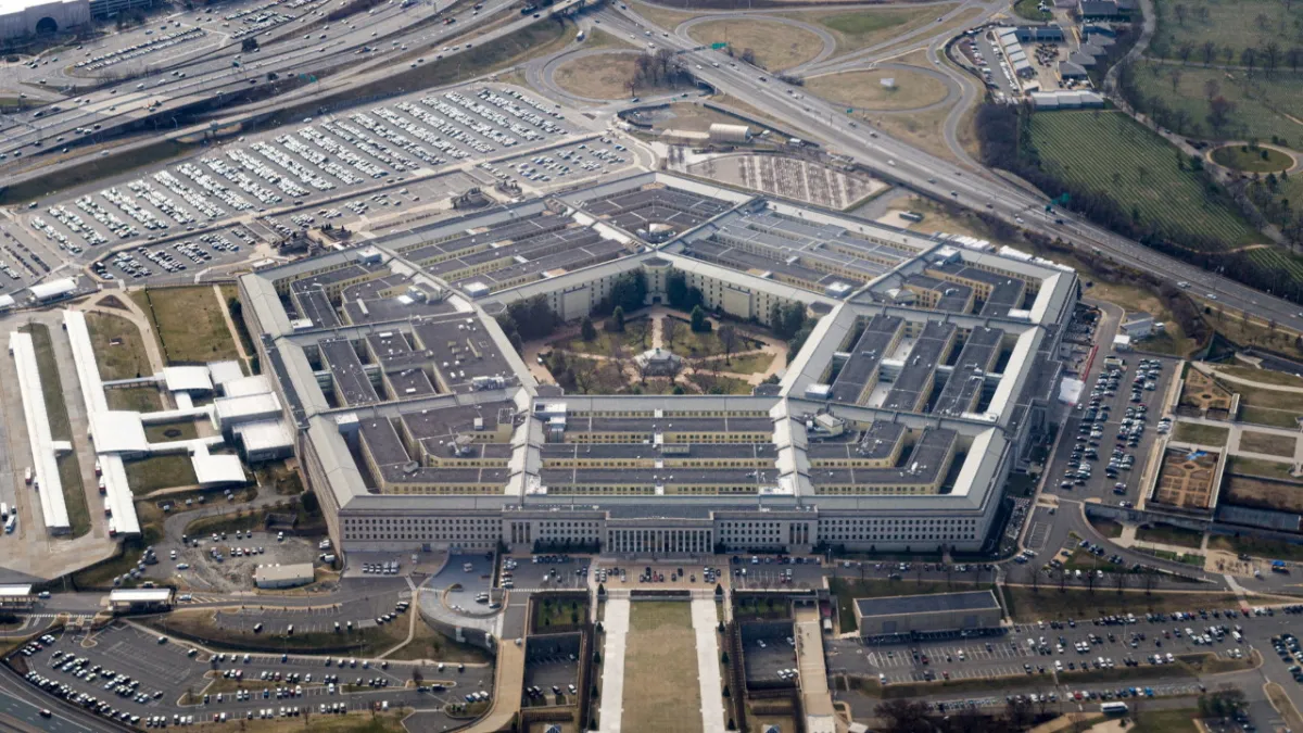 Pentagon'da yapay zeka alarmı: Siber güvenlik açıkları 10 kat arttı