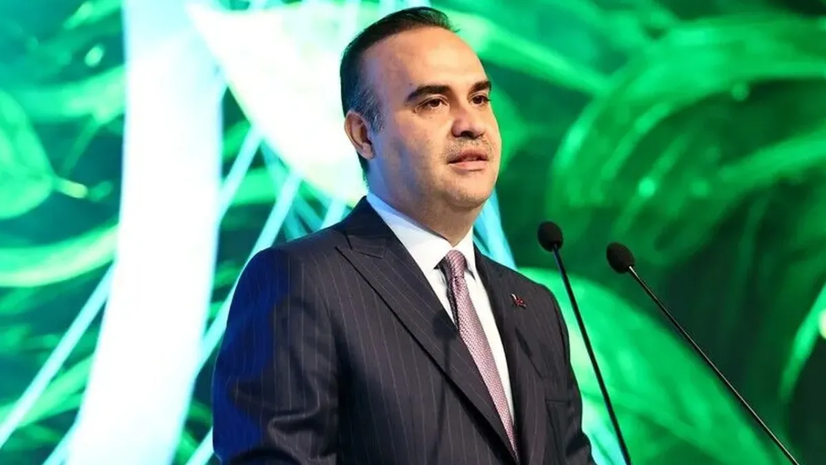 Bakan Kacır'dan askeri İHA vurgusu: Dünyada bir numarayız haber görseli