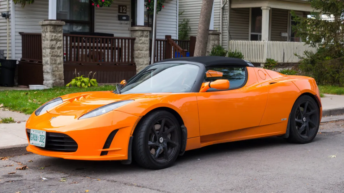 Tesla Roadster için bir erteleme daha: Musk yeni tarihi açıkladı