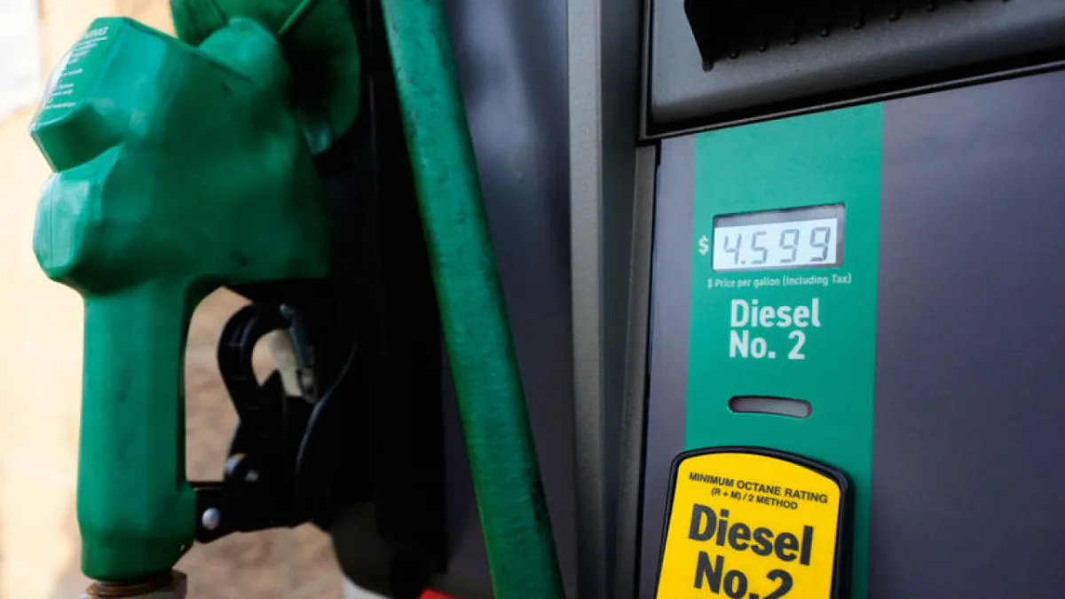 G7 piyasaya 100 milyon varil dizel ve petrol sürecek