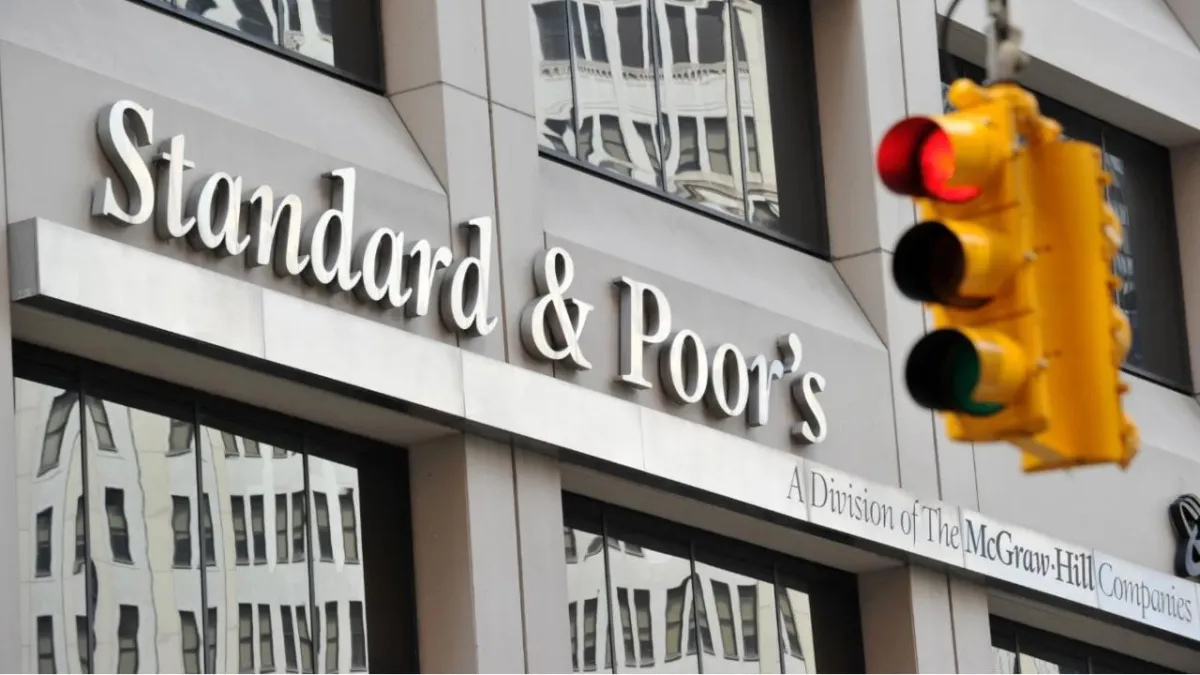 S&amp;P, İngiltere'nin kredi notunu korudu