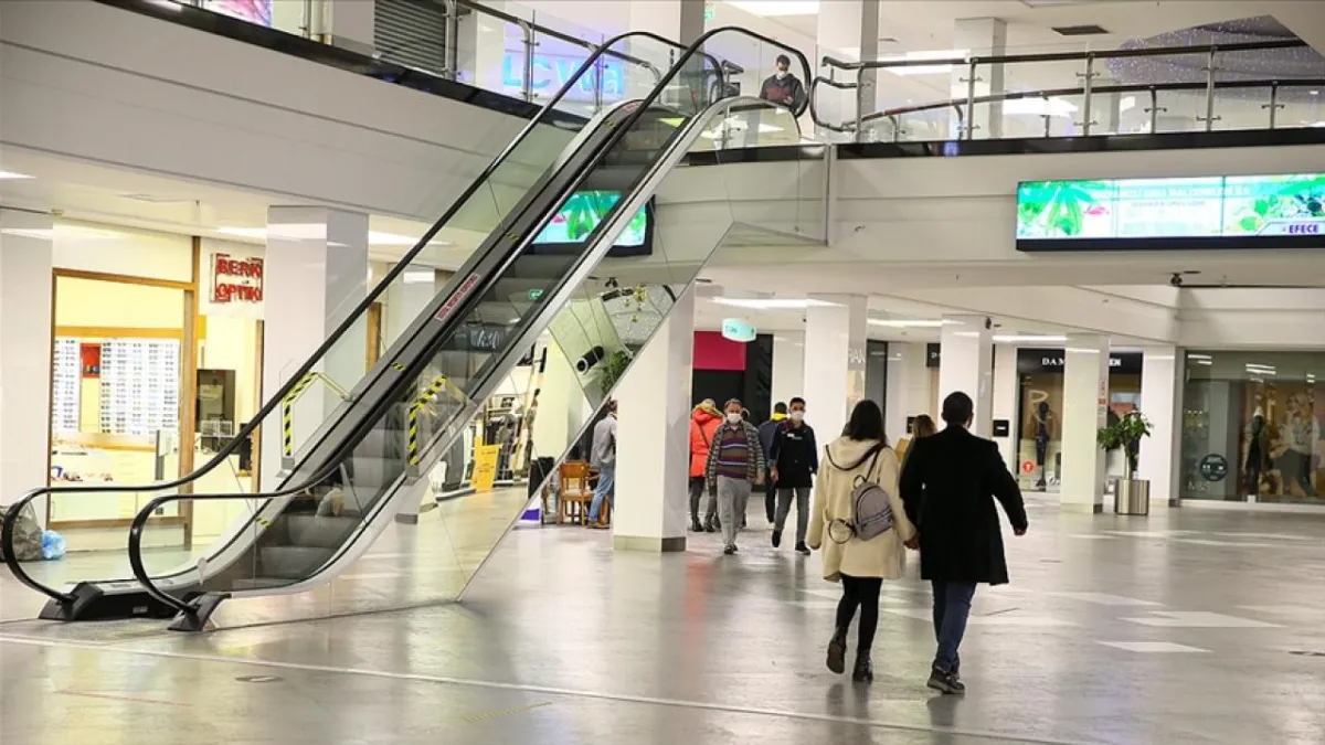 Perakande satışlarda aylık bazda ılımlı artış