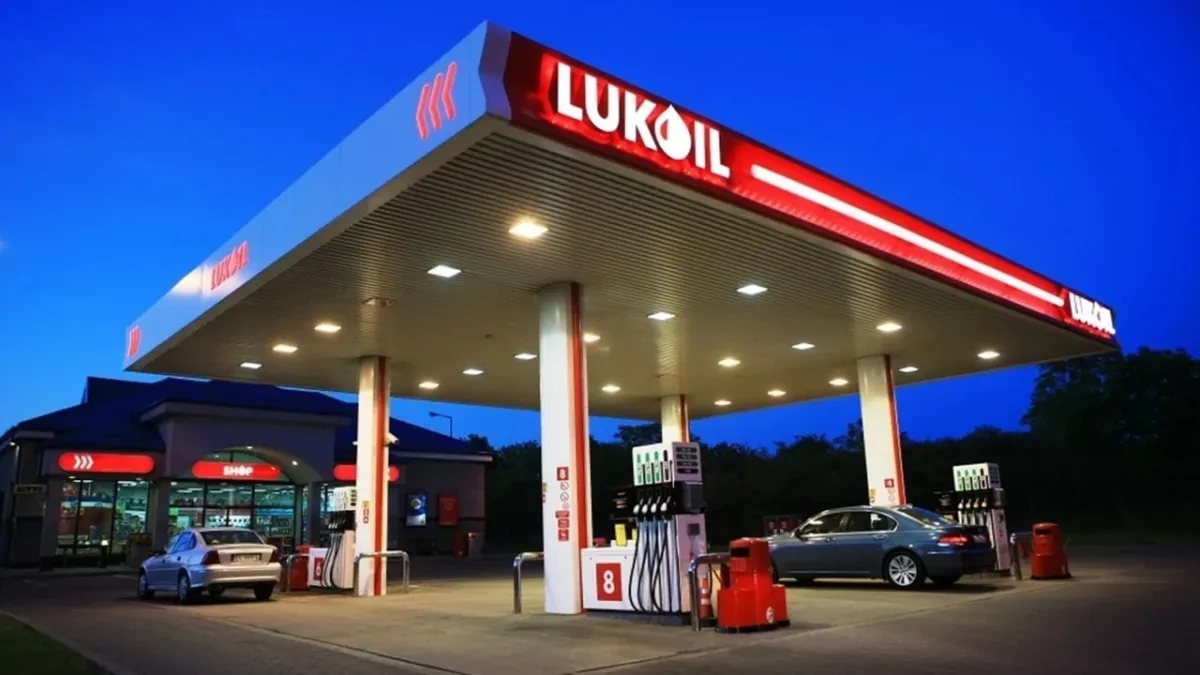 ABD’den Lukoil kararı: Yaptırım muafiyeti 2027’ye uzatıldı