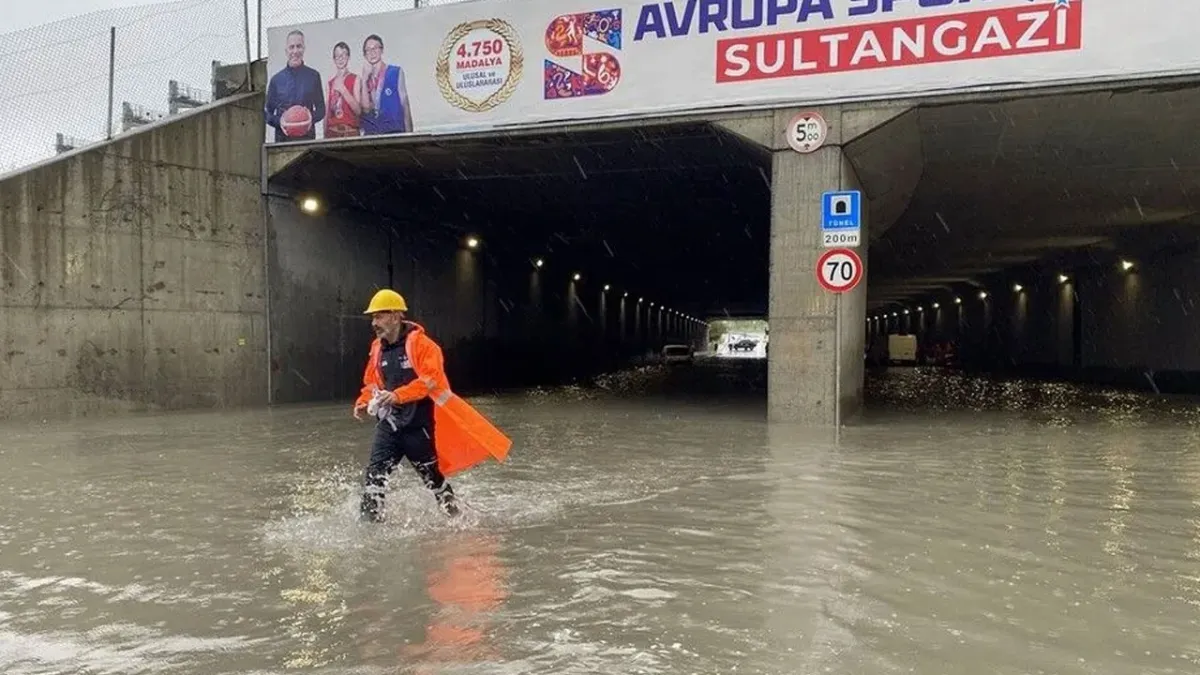 AKOM'dan İstanbul için yeni uyarı: Sağanak yarın şiddetlenecek