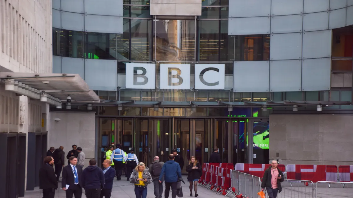 BBC'de büyük deprem: Kanallar kapanıyor, binlerce iş tehlikede