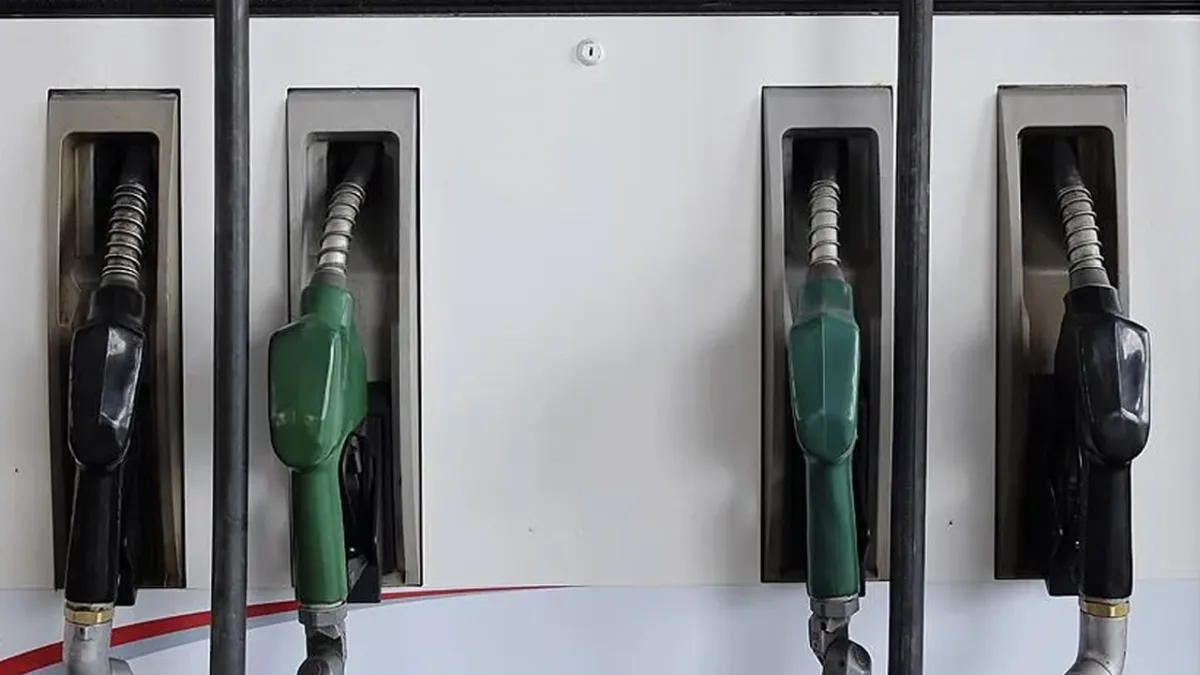 Akaryakıt fiyatlarında son durum! Benzin, motorin ve LPG'ye zam, indirim var mı? (25 Ekim 2026)