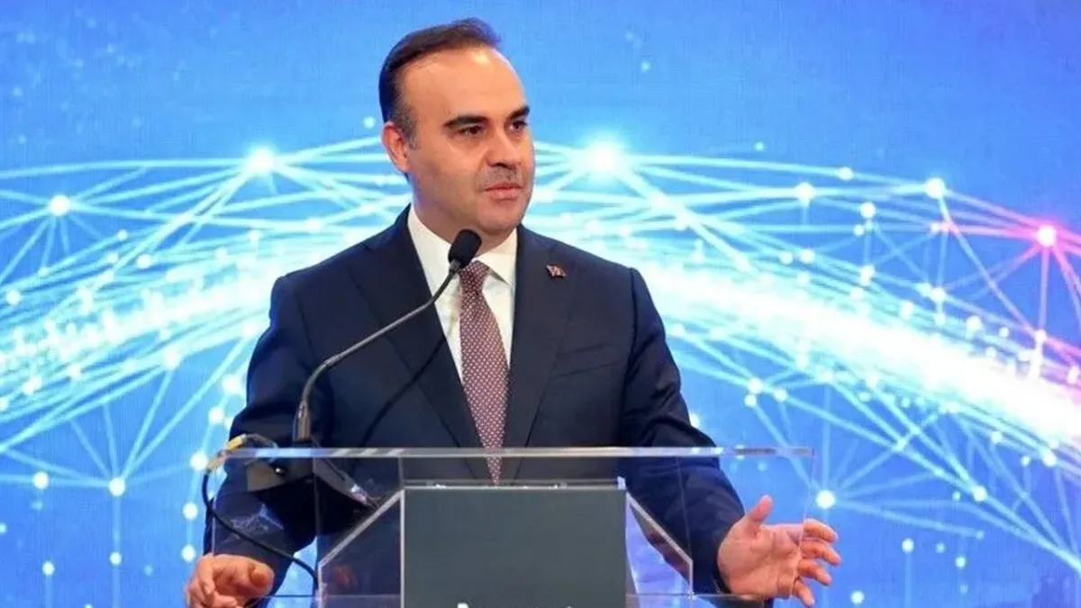 Kacır'dan SİPER-2 paylaşımı: Hedefini havada değiştirdi