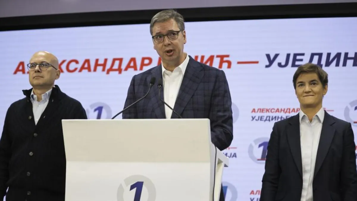 Sırbistan'da Vucic seçim yenilgisini kabul etti