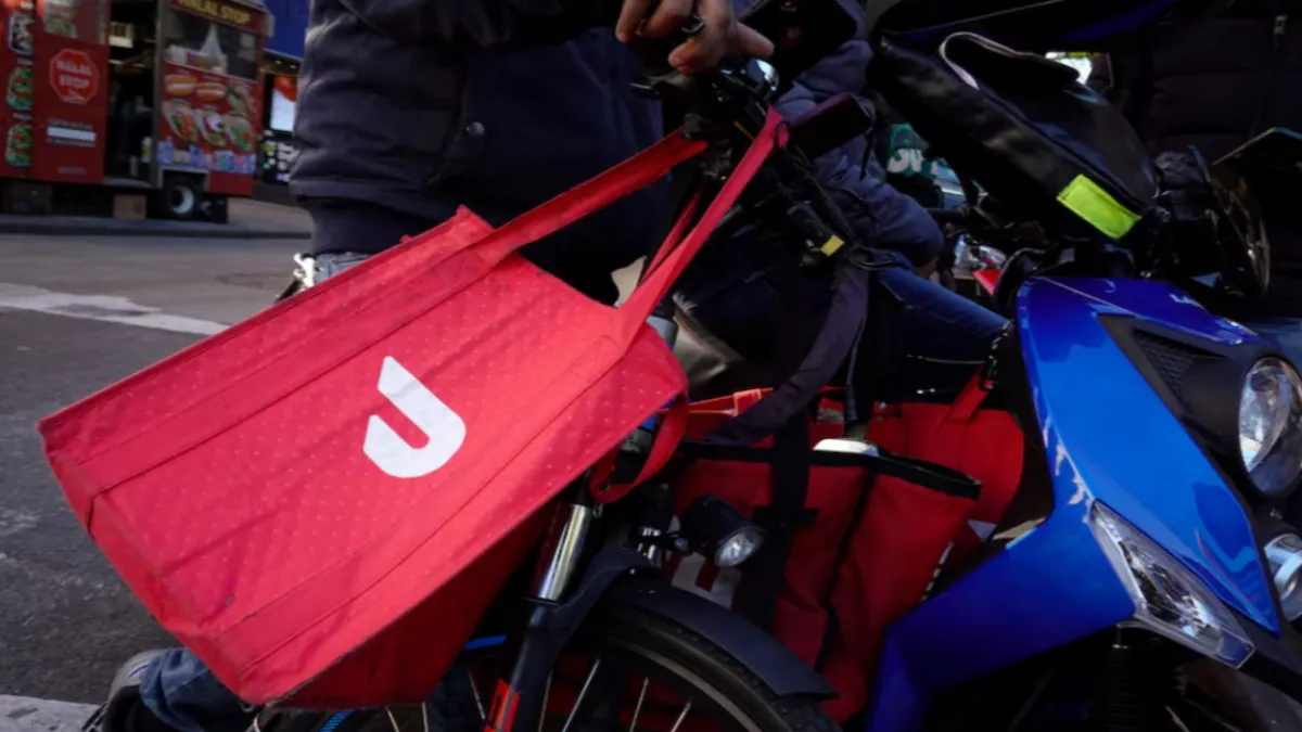 DoorDash'ten 17 milyar dolarlık hamle: Rakibini satın alıyor